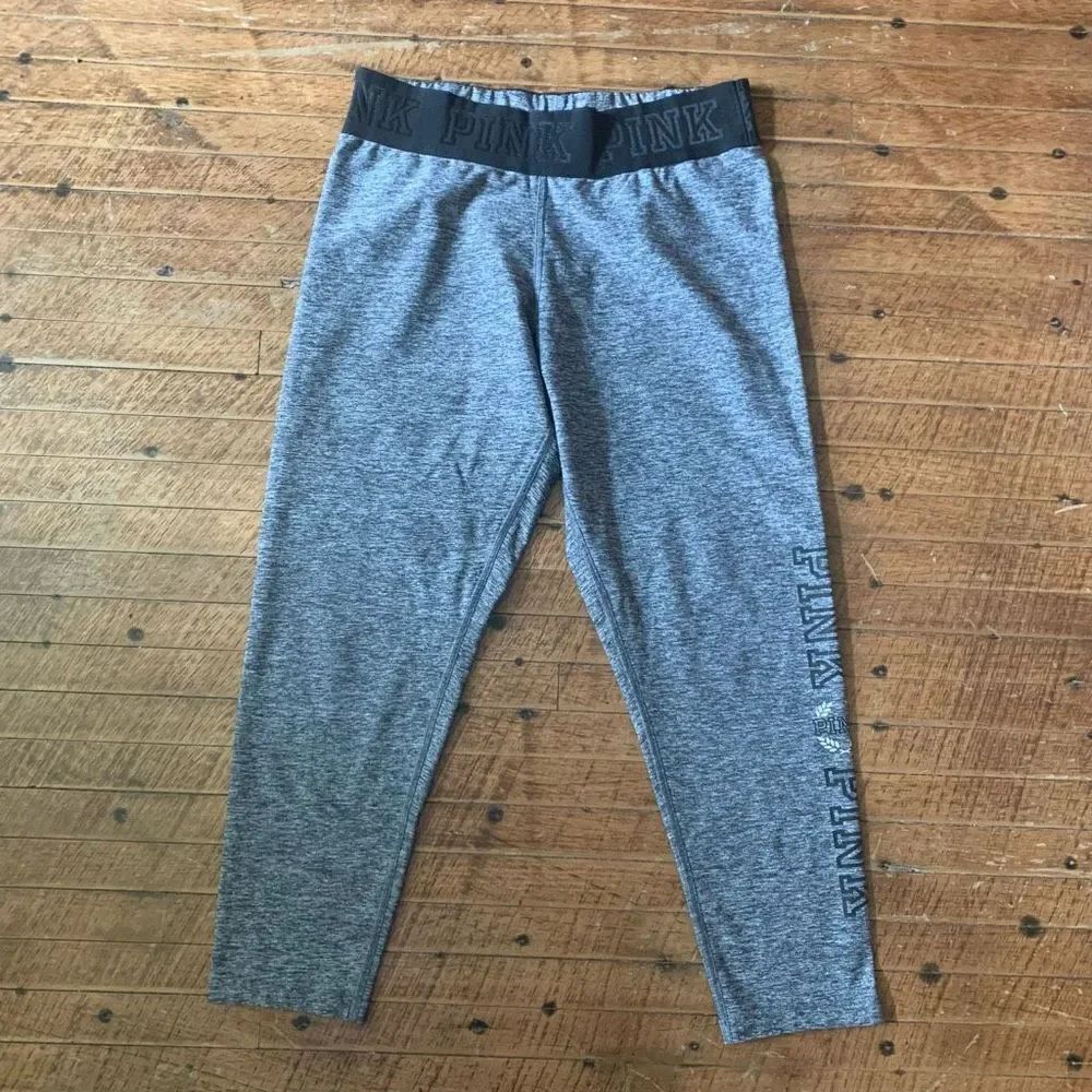 Victoria’s Secret Pink Ultimate gray Athleisure L cropped leggings